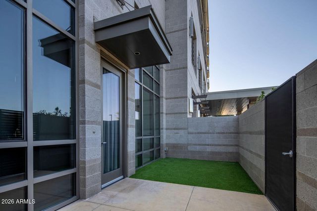 15215 N KIERLAND Boulevard 104, Scottsdale, AZ 85254