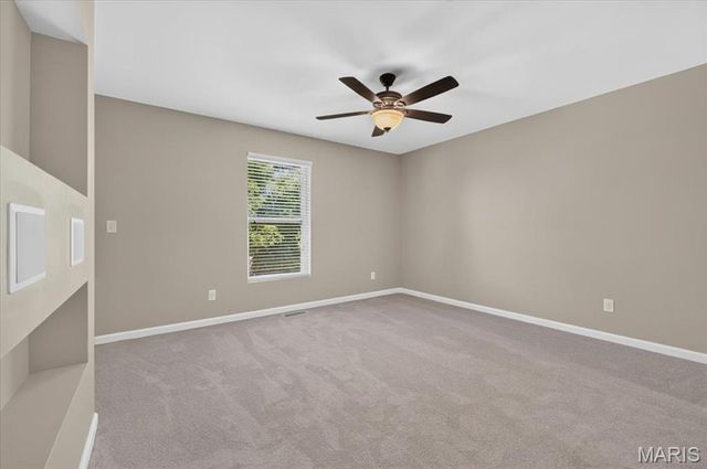211 Shumate Avenue, Maryland Heights, MO 63043