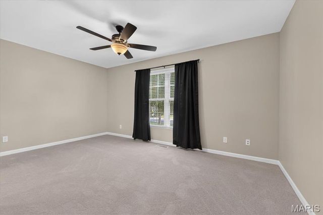 211 Shumate Avenue, Maryland Heights, MO 63043