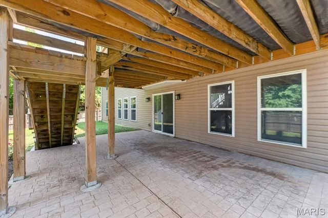 211 Shumate Avenue, Maryland Heights, MO 63043