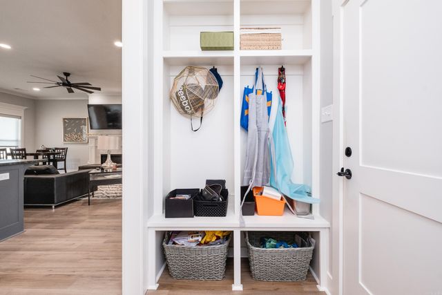 2342 Holly Hill Dr, Conway, AR 72034