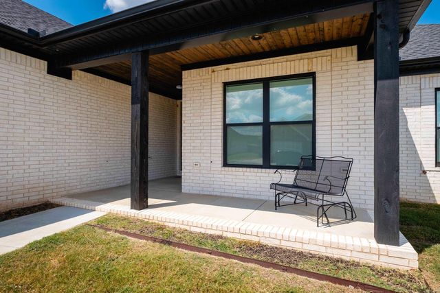 2342 Holly Hill Dr, Conway, AR 72034