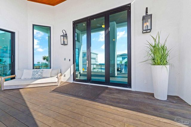 715 Ariola Dr, Pensacola Beach, FL 32561