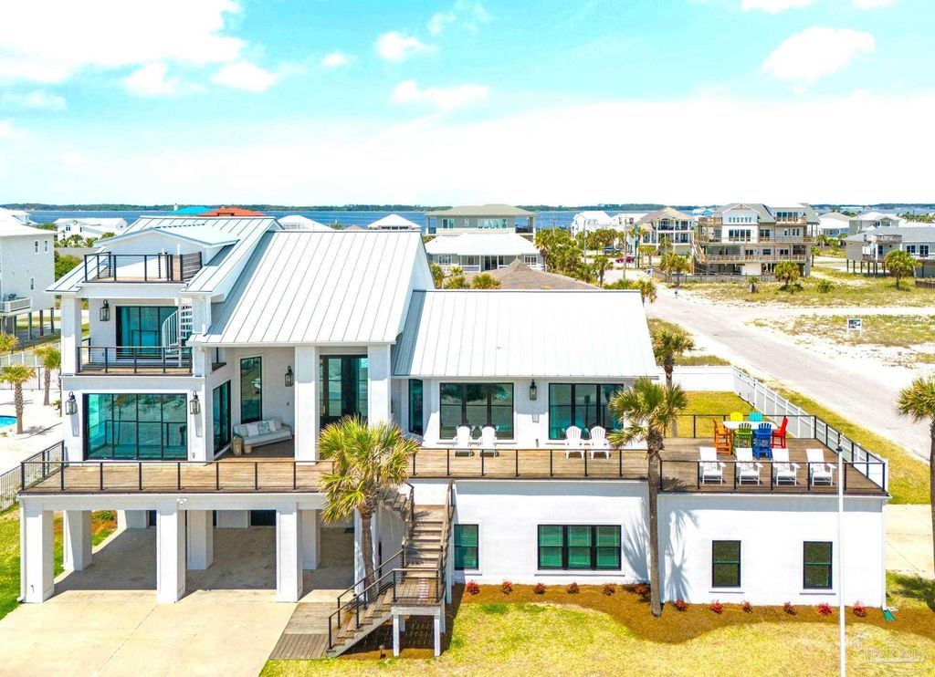715 Ariola Dr, Pensacola Beach, FL 32561