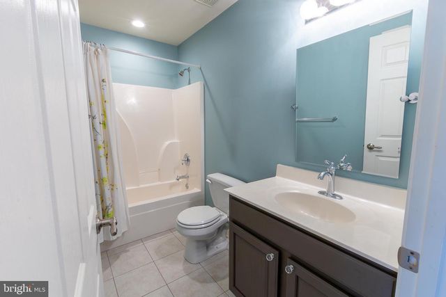 1025 FORD ST, Bridgeport, PA 19405