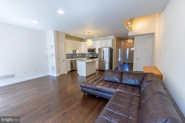 1025 FORD ST, Bridgeport, PA 19405