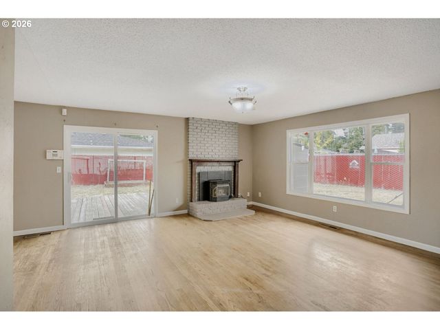 630 Se 134TH Ave, Portland, OR 97233