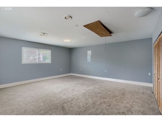 630 Se 134TH Ave, Portland, OR 97233