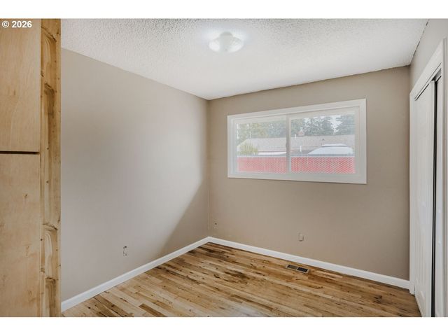 630 Se 134TH Ave, Portland, OR 97233