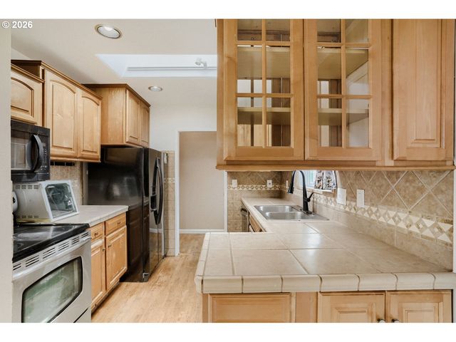 630 Se 134TH Ave, Portland, OR 97233