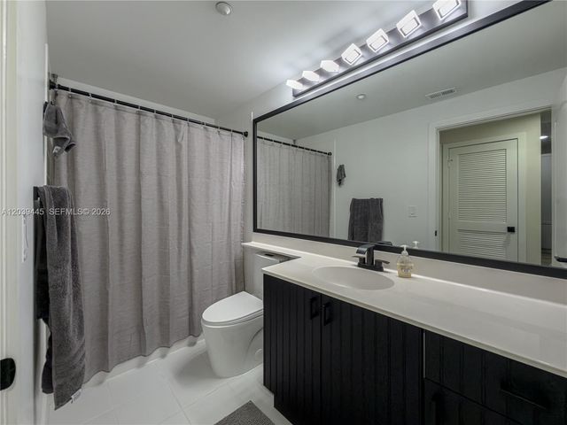 10750 NW 66th Street 504, Doral, FL 33178