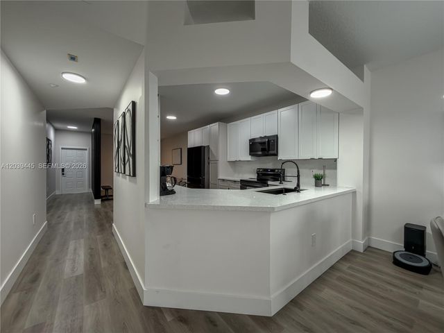 10750 NW 66th Street 504, Doral, FL 33178