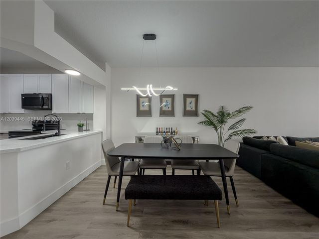 10750 NW 66th Street 504, Doral, FL 33178