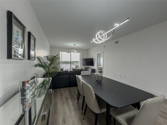 10750 NW 66th Street 504, Doral, FL 33178
