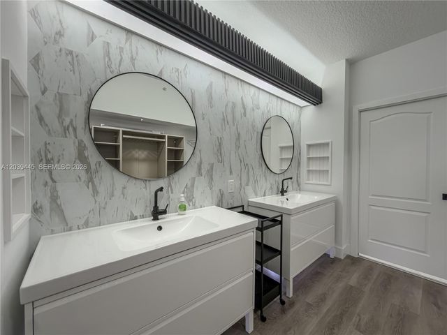 10750 NW 66th Street 504, Doral, FL 33178