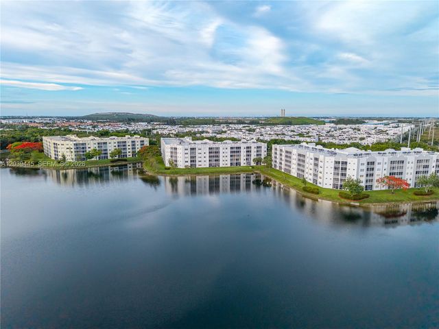 10750 NW 66th Street 504, Doral, FL 33178