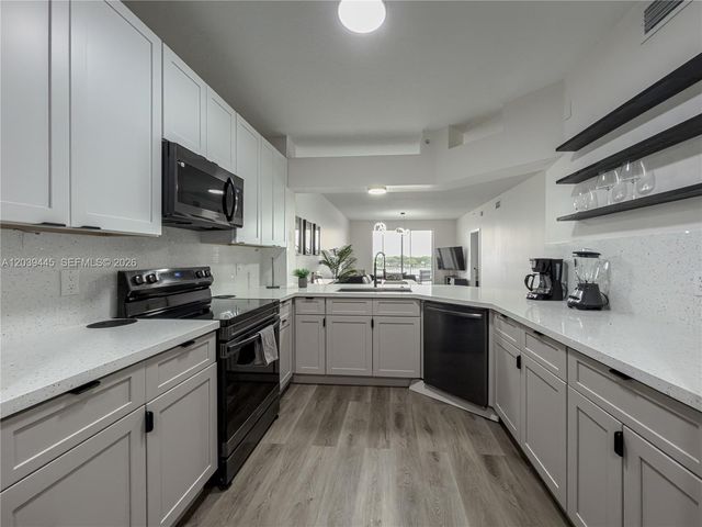 10750 NW 66th Street 504, Doral, FL 33178