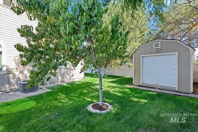 756 E Wild Lilac Ct, Kuna, ID 83634
