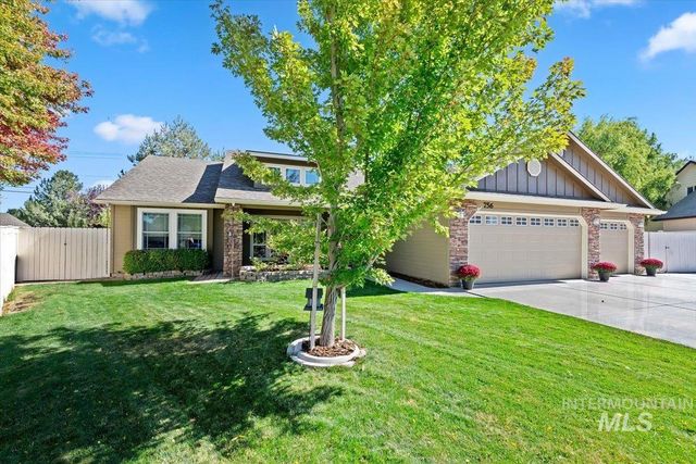 756 E Wild Lilac Ct, Kuna, ID 83634