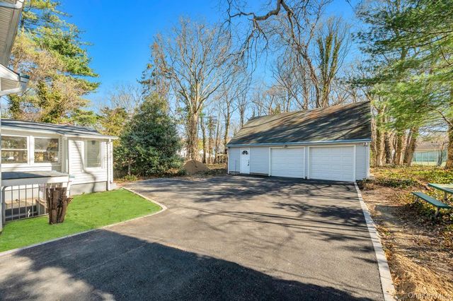 624 Townline Road, Hauppauge, NY 11788
