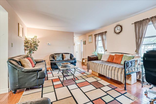 154 Dutton Street, Franklin Twsp, NJ 08873