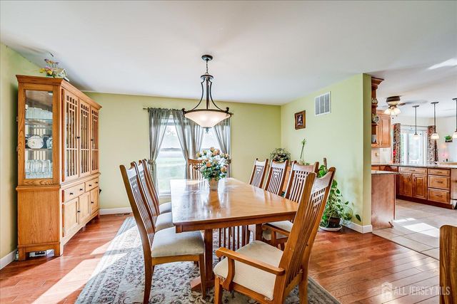 154 Dutton Street, Franklin Twsp, NJ 08873