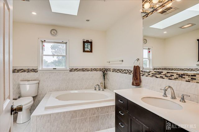 154 Dutton Street, Franklin Twsp, NJ 08873