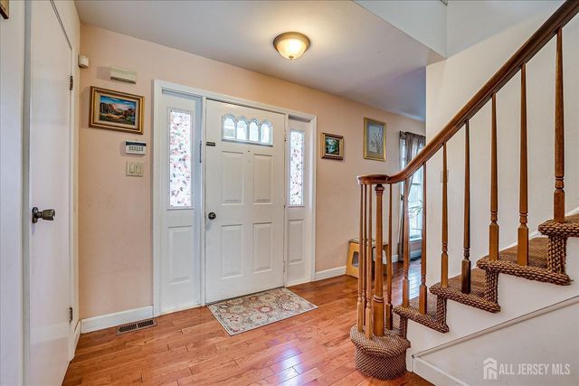 154 Dutton Street, Franklin Twsp, NJ 08873
