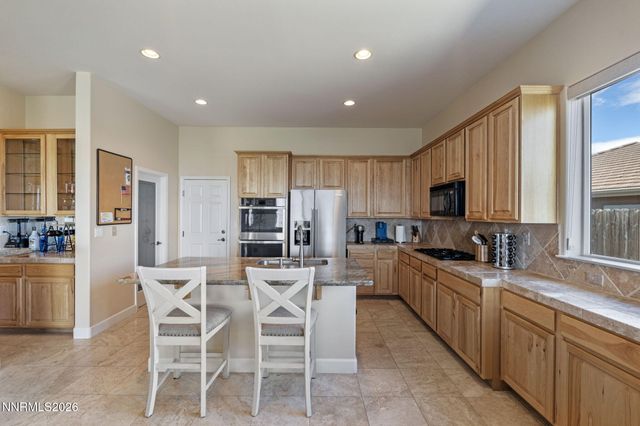 572 Echo Ridge Court, Reno, NV 89511