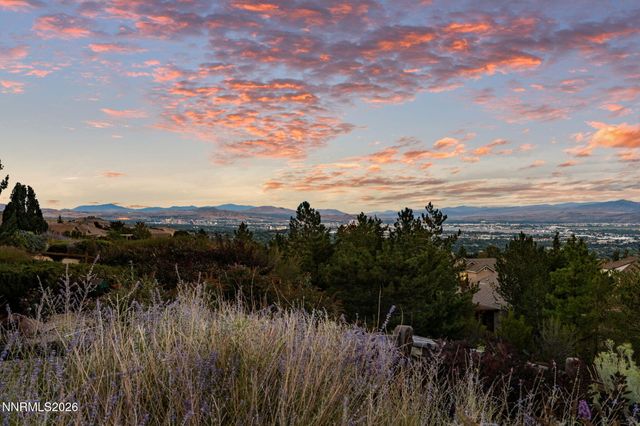 572 Echo Ridge Court, Reno, NV 89511