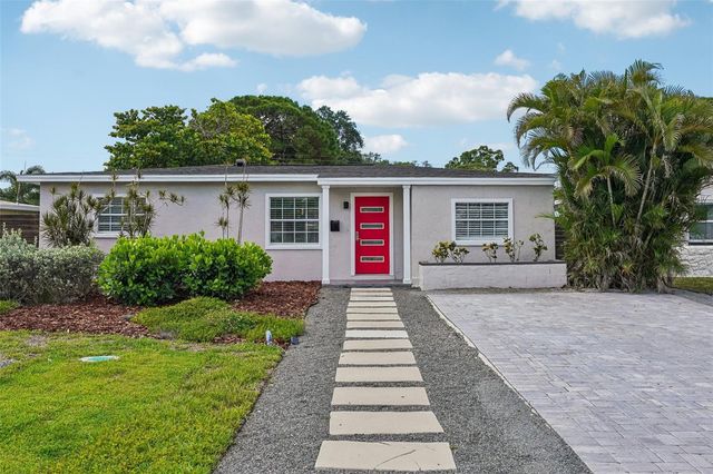 784 87TH AVENUE N, St Petersburg, FL 33702