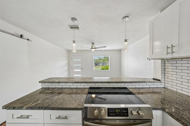 784 87TH AVENUE N, St Petersburg, FL 33702
