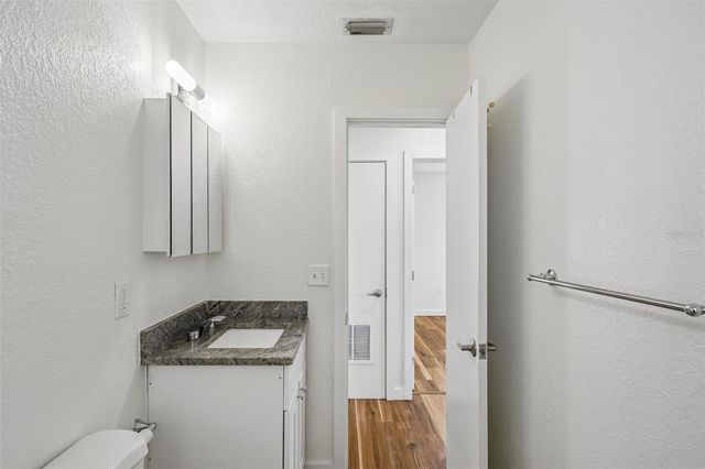 784 87TH AVENUE N, St Petersburg, FL 33702