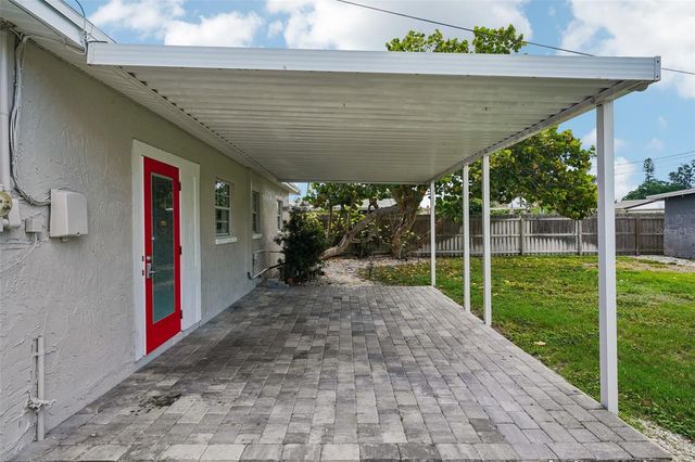 784 87TH AVENUE N, St Petersburg, FL 33702