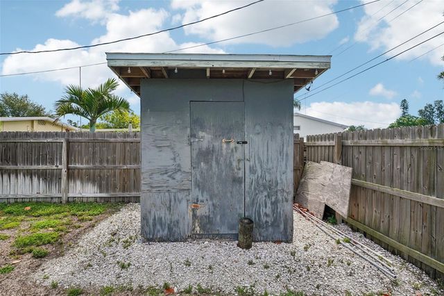 784 87TH AVENUE N, St Petersburg, FL 33702