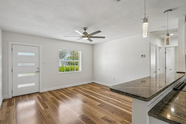 784 87TH AVENUE N, St Petersburg, FL 33702