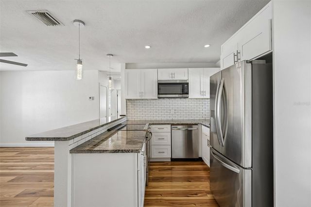 784 87TH AVENUE N, St Petersburg, FL 33702