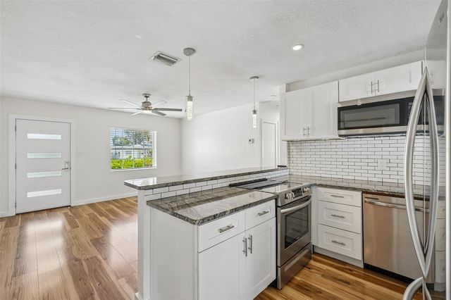 784 87TH AVENUE N, St Petersburg, FL 33702