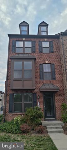 43466 CENTERGATE DR, Ashburn, VA 20148