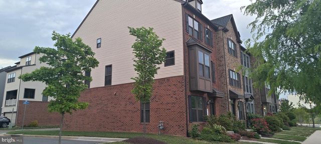 43466 CENTERGATE DR, Ashburn, VA 20148