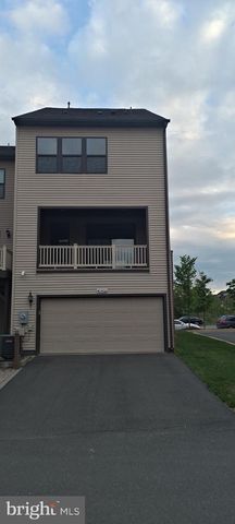 43466 CENTERGATE DR, Ashburn, VA 20148