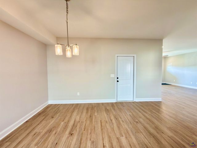 212 Beau Claire Circle, Byron, GA 31008