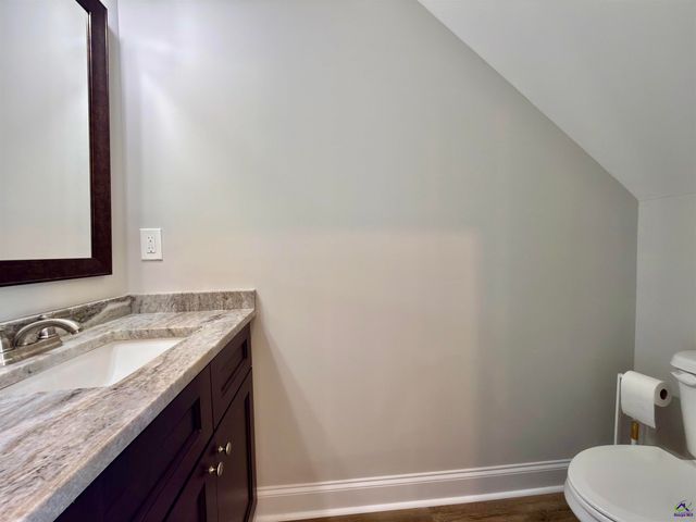 212 Beau Claire Circle, Byron, GA 31008