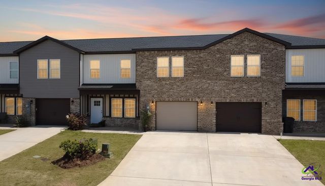 212 Beau Claire Circle, Byron, GA 31008