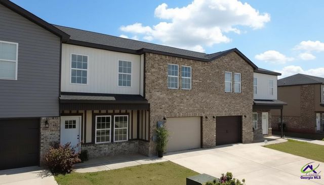 212 Beau Claire Circle, Byron, GA 31008