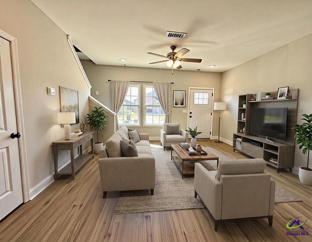 212 Beau Claire Circle, Byron, GA 31008