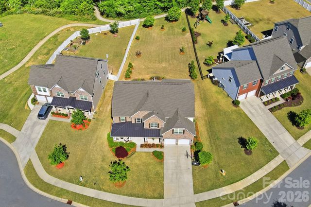 1989 Topaz Plaza, Davidson, NC 28036