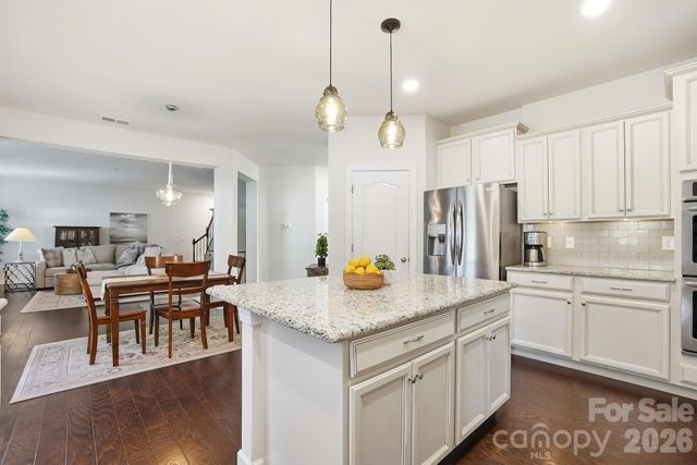 1989 Topaz Plaza, Davidson, NC 28036