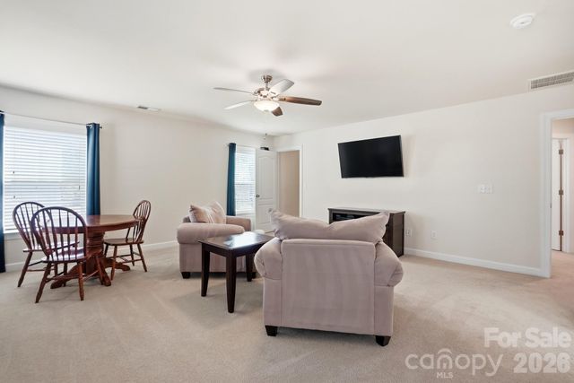 1989 Topaz Plaza, Davidson, NC 28036