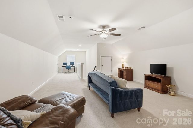 1989 Topaz Plaza, Davidson, NC 28036